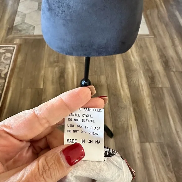 Dressy Tank Top - M - Picture 5 of 5